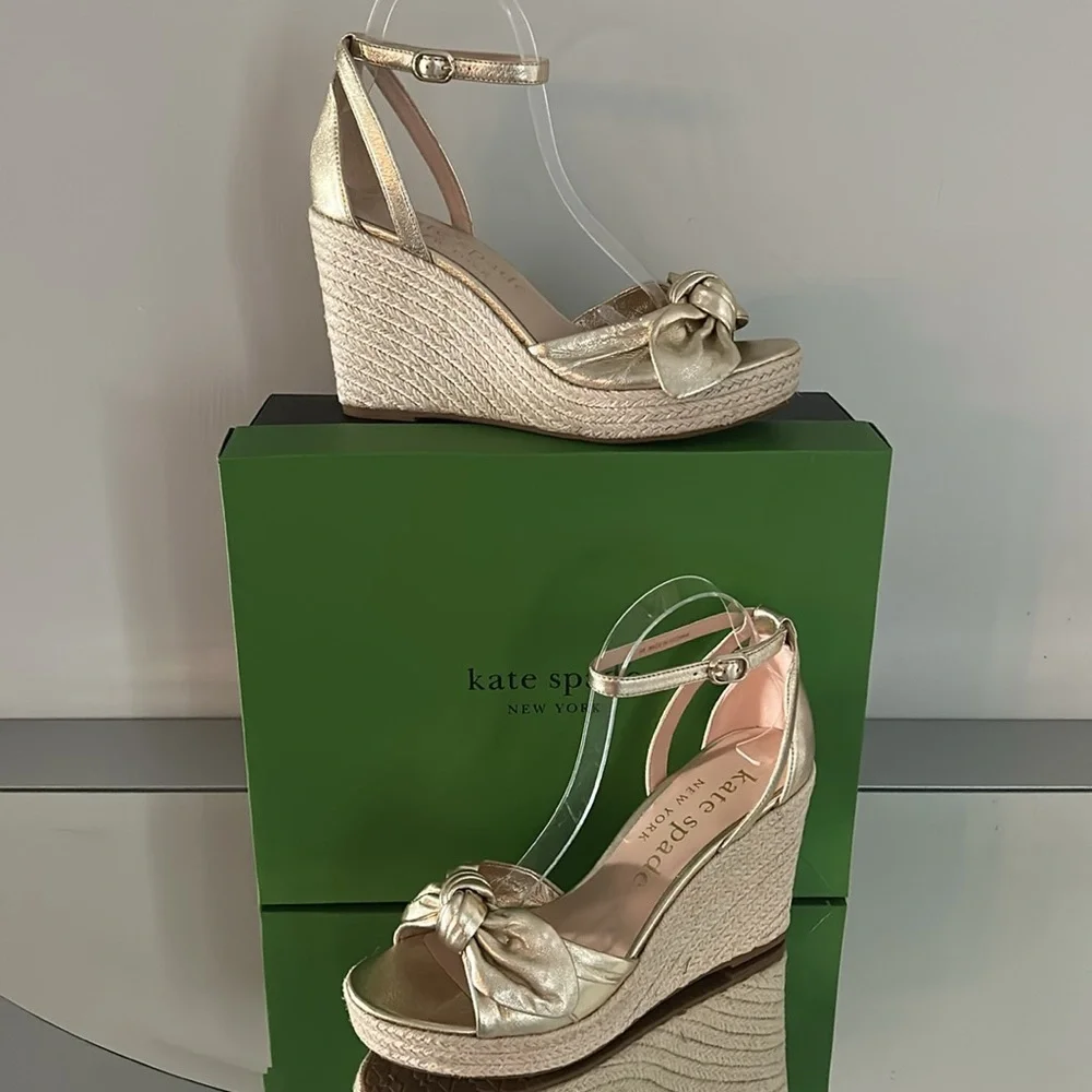 NIB Kate Spade Tianna Espadrille Wedge Gold Metallic Sandals, Size 11